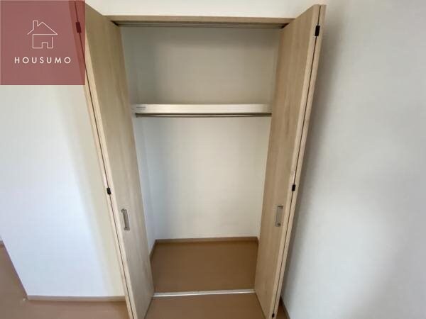 物件内観写真17　(大きなスペースがあり、収納には困りません)