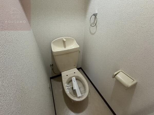 トイレ(ゆったりとした空間のトイレです)