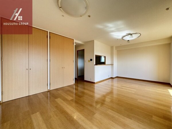 居室(ゆったりとしたリビングです)