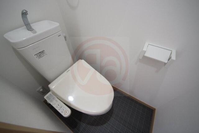 物件内観写真14　(シンプルで使いやすいトイレです)