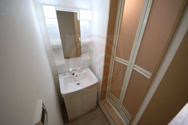 物件内観写真16　(忙しい朝には欠かせない洗面所です)