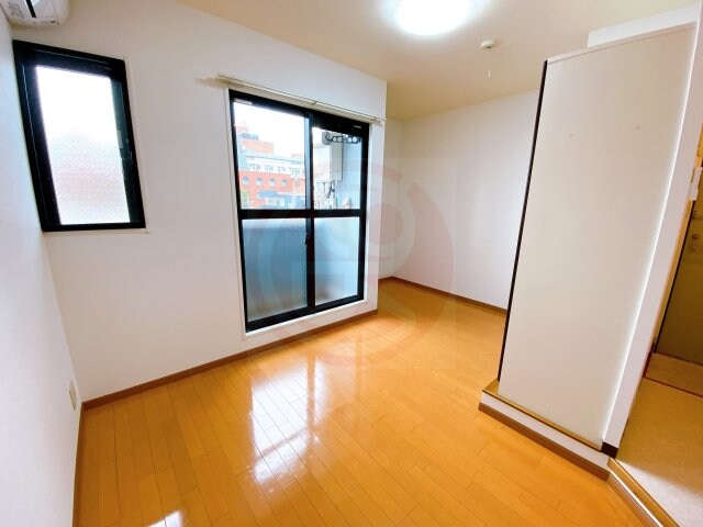 物件内観写真12　(洋室です)