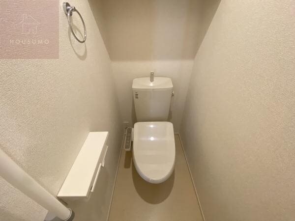 トイレ(ゆったりとした空間のトイレです)