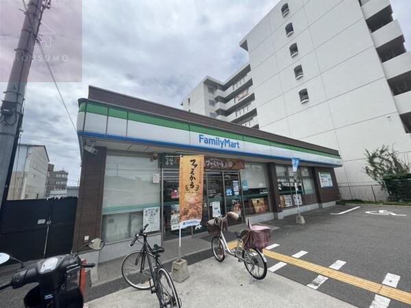 周辺環境(ファミリーマート 八尾天王寺屋店 529m)