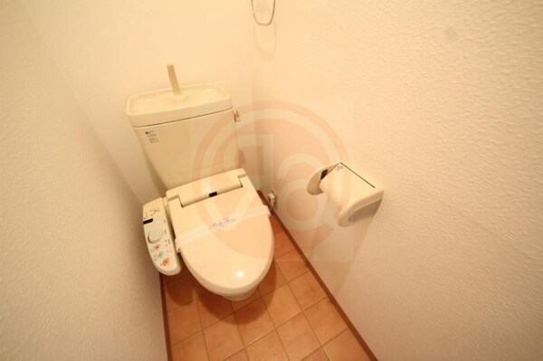 トイレ(コンパクトで使いやすいトイレです)