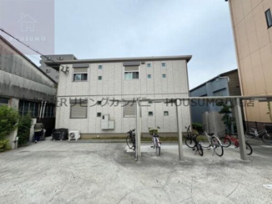 物件外観写真3　(物件の外観です)