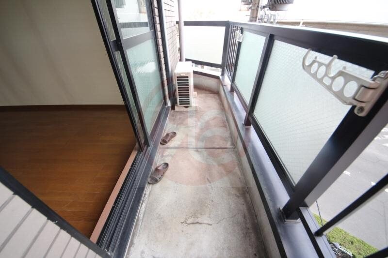 物件内観写真11　(落ち着いた時間を過ごせるバルコニーです)