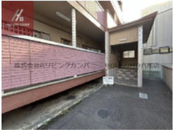 エントランス(建物の内部です)