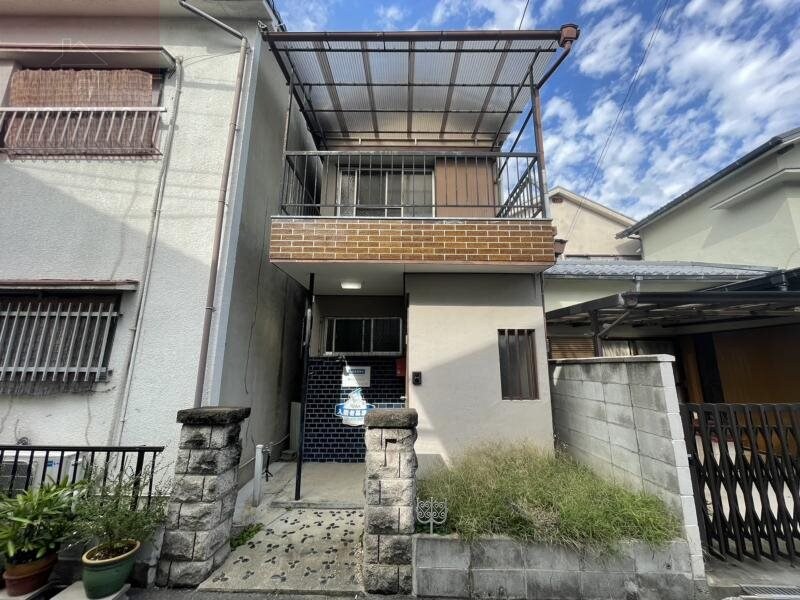 物件外観写真2　(外観もきれいです)