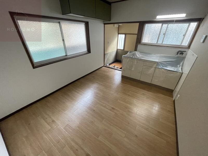 物件内観写真16　(ゆったりとしたリビングです)