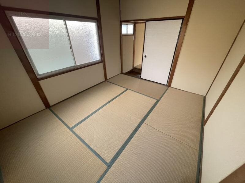 物件内観写真27　(フローリングだけでなく、和室もあります)