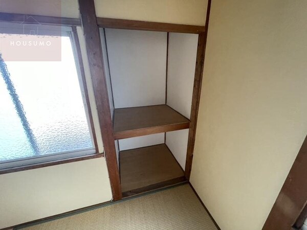 収納(便利な収納スペースです)
