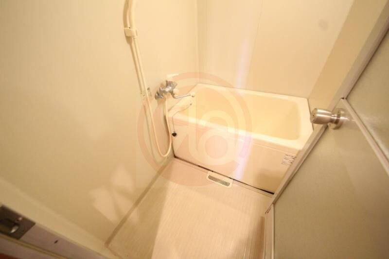 物件内観写真9　(落ち着いた空間のお風呂です)