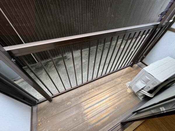 物件内観写真12　(広々としたバルコニーです)