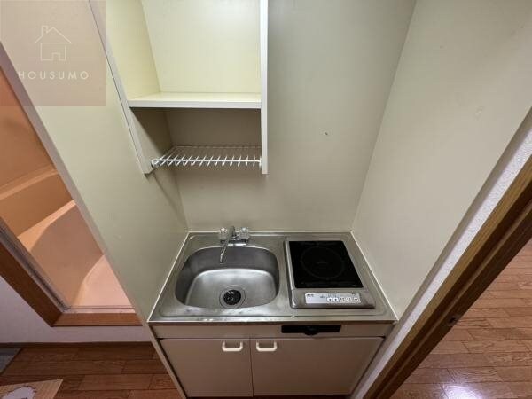 物件内観写真17　(コンパクトなキッチンで掃除もラクラク)