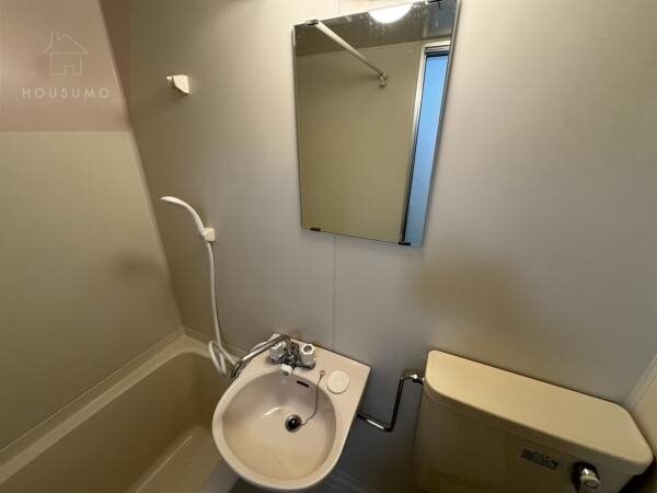 物件内観写真19　(コンパクトで使いやすい洗面所)