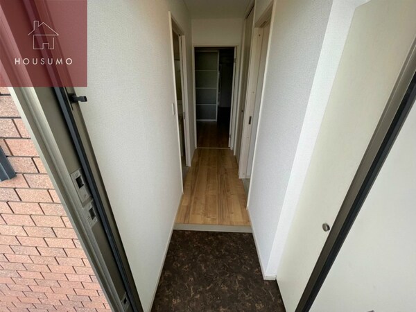 玄関(毎日通る玄関はこちらです)
