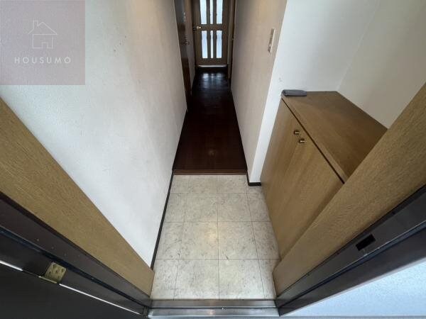 物件内観写真9　(シンプルで使いやすい玄関です)