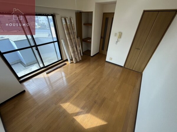 寝室(使い勝手のいい寝室です)