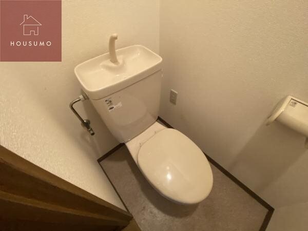 トイレ(清潔感のあるトイレです)