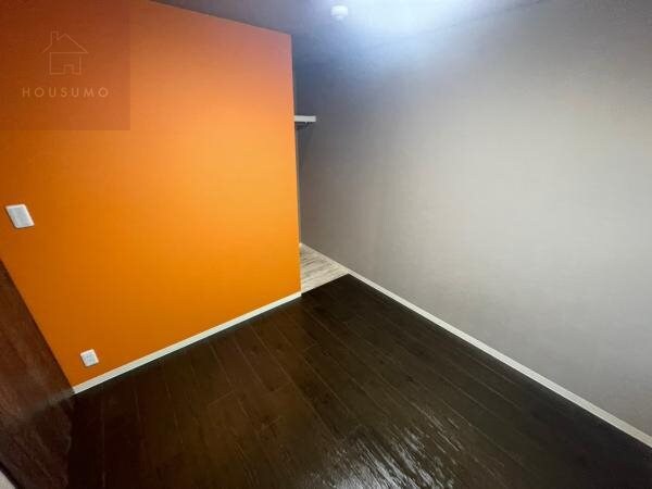 洋室(ゆったりした洋室です)