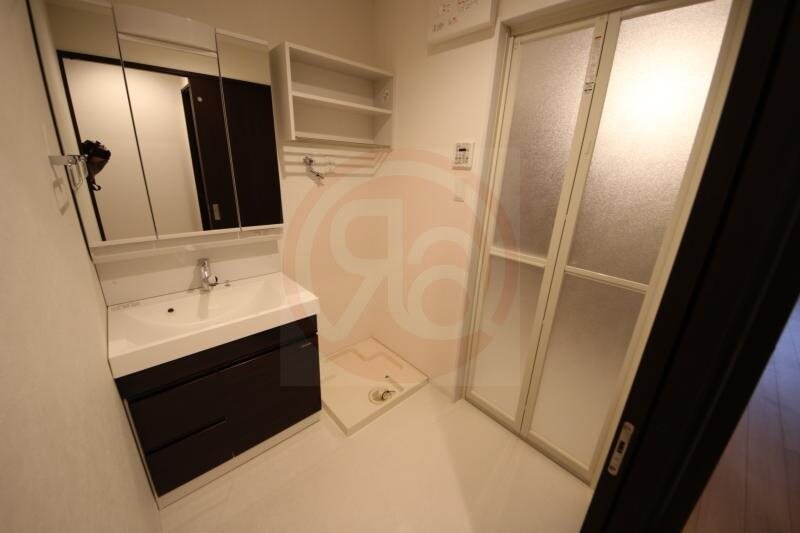 物件内観写真18　(スペースが確保できる洗面所です)