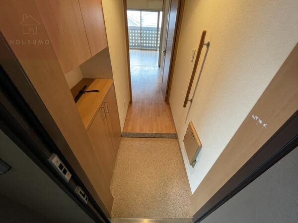 物件内観写真13　(玄関です)