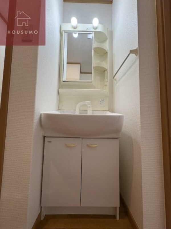独立洗面台(ゆったりとスペースのある洗面所)
