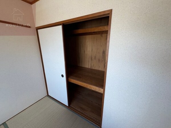 収納(コンパクトなキッチンで掃除もラクラク)