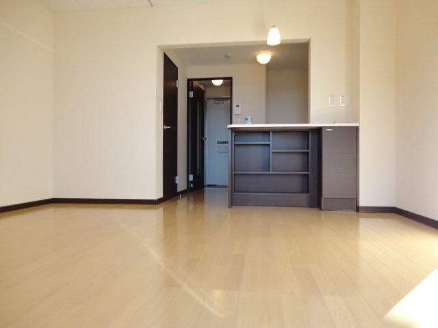 物件内観写真5　(エアコン付)