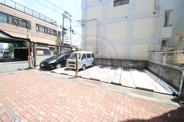 駐車場(駐車スペースもあります)