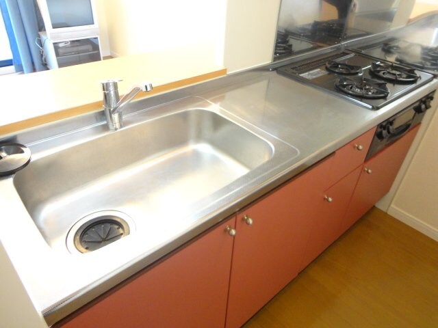 物件内観写真6　(３口コンロ＆グリル付)