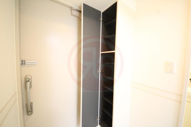 物件内観写真22　(ちょっとした収納スペースも充実しています)