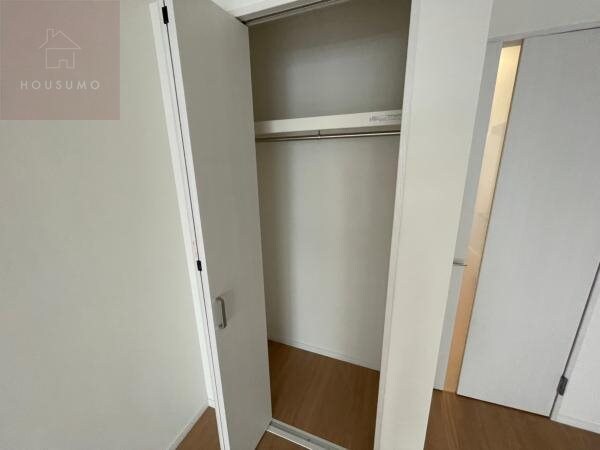 物件内観写真27　(たっぷりとした収納スペースです)