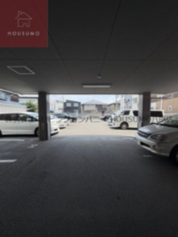 駐車場(駐車スペースもあります)