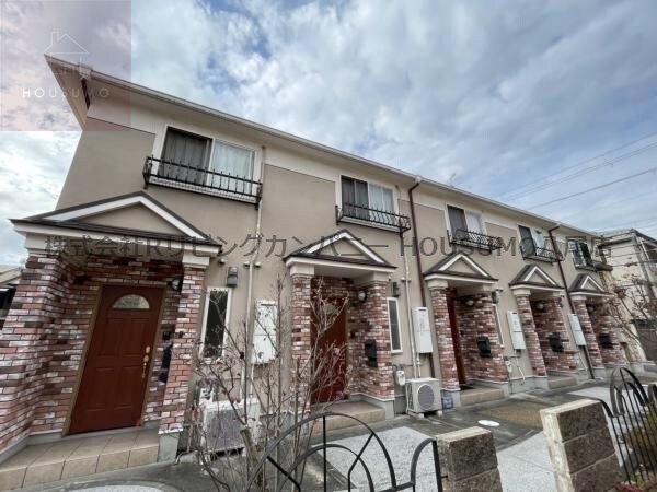 物件外観写真3　(きれいな外観です)