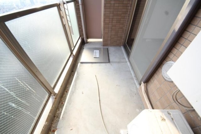 物件内観写真14　(お洗濯にも便利なバルコニー付き)