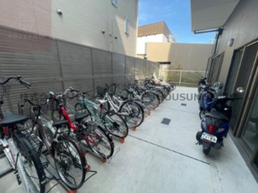 物件内観写真28　(駐輪場です)