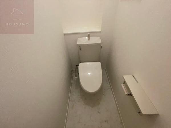 トイレ(シンプルで使いやすいトイレです)