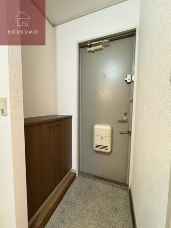 玄関(玄関です)