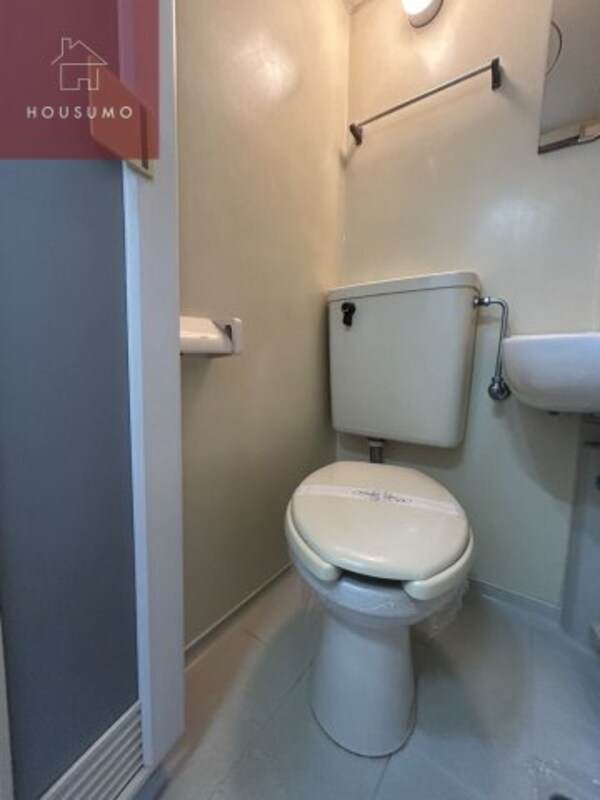 トイレ(ゆったりとした空間のトイレです)