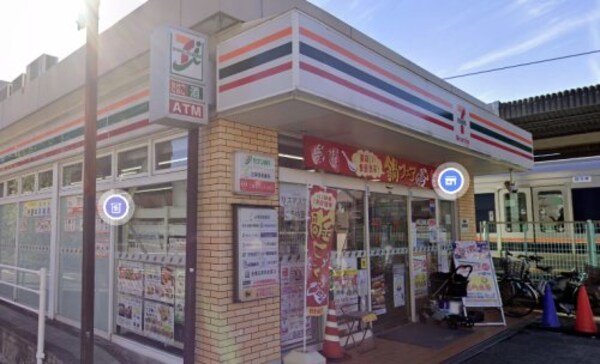 周辺環境(セブン-イレブン ハートインＪＲ四条畷駅東口店 835m)