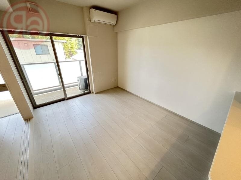 物件内観写真26　(ゆったり過ごせる居間です)