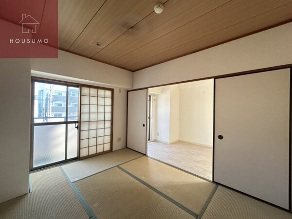 和室(い草の香りが落ち着く素敵な和室です)