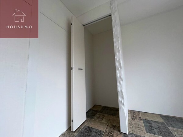 収納(こまごまとしたものを収納できそうですね)