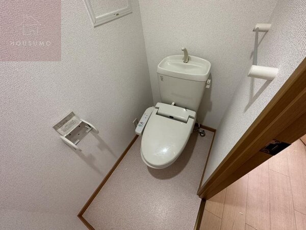 トイレ(同施工会社・同型モデルの室内です。（参考写真・イメージ写真）)