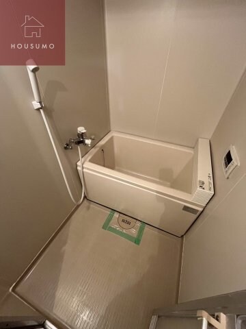 物件内観写真6　(コンパクトで使いやすいお風呂です)