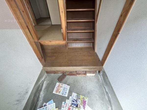 玄関(落ち着いた玄関です)