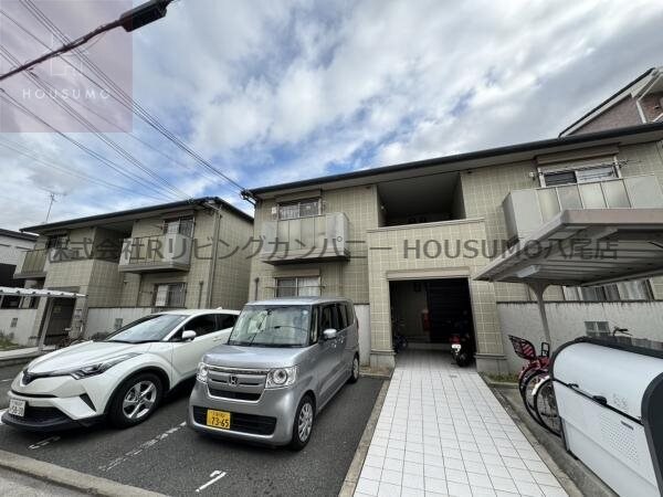 物件外観写真3　(外観もきれいです)