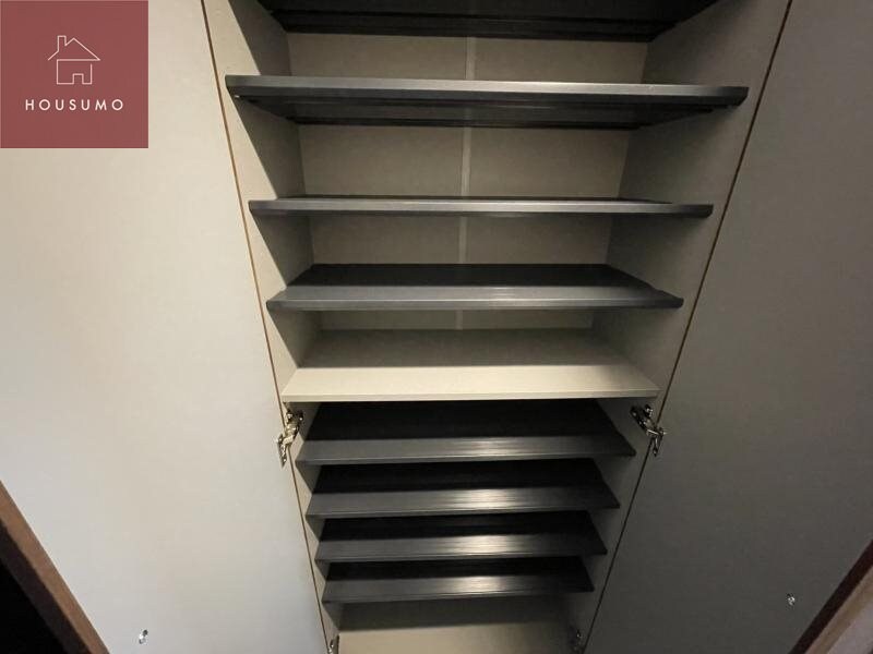 物件内観写真20　(小物を収納するのに便利です)